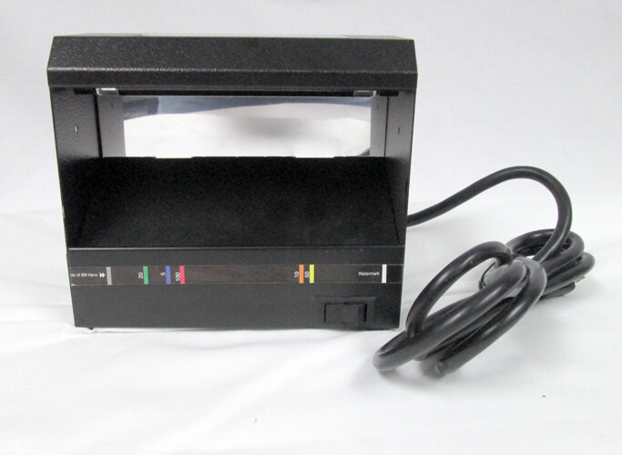 UVeritech UVerifier 8 Fraud Fighter Counterfeit Money Bill Detector Equipment
