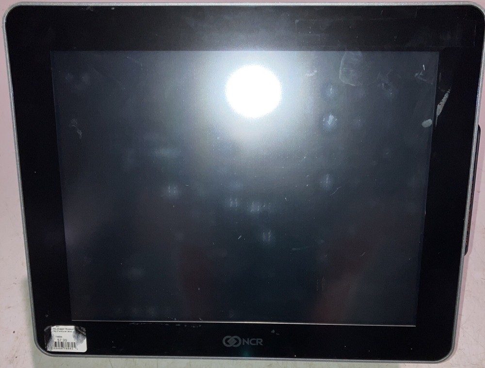 NCR RealPOS XR7 7702-1325-0042 W/Stand, CC reader, Touch FOR PARTS AS-IS