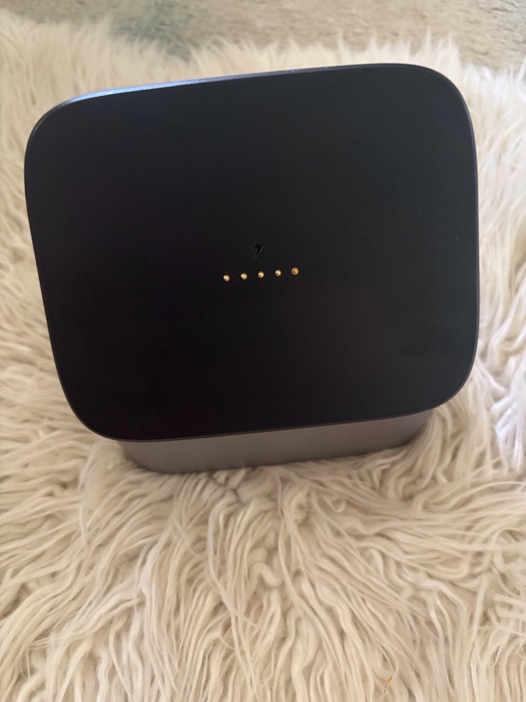 Shopify S1803 Lightning USB Retail Stand Base for iPad Works but doesn’t Charge