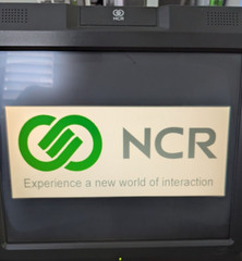 NCR RealPOS Touchscreen POS Terminal 70XRT Model 7403 w/ Key 15” Display Windows