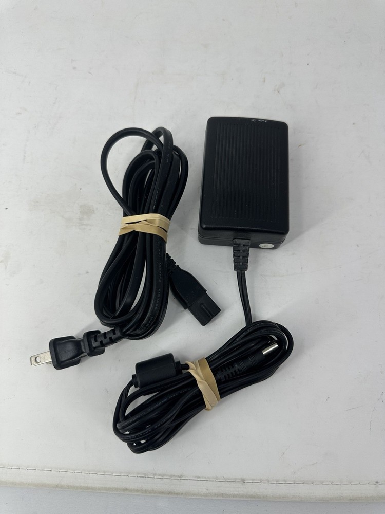 Streamer TESA2-1202500 Switching Adapter Power Supply 12V 2.5A Genuine Original