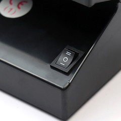 Money Detector 4W Portable UV Counterfeit Bill Detector For Identifying Foreign