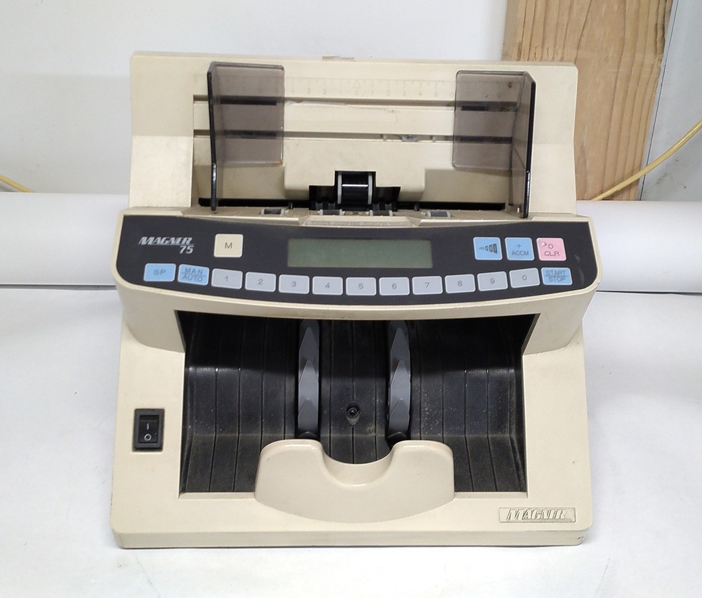 Magner 75 UM Currency Counter with Counterfeit detection