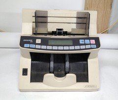 Magner 75 UM Currency Counter with Counterfeit detection