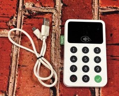 Zettle Reader 2 by PayPal Card Reader POS Machine + Dock 2 White Used with USB