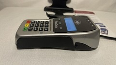 First Data FD-35 Credit Card Reader EMV NFC Pin Pad DRE3-4 W/Base *Fast Shipping