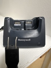 Honeywell CT60 CT60L1N-BSC210F Android 8 Mobile Computer – 2 Batteries, READ
