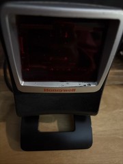 Honeywell Genesis 7580 MK7580-30B38-02-A 1D 2D Area-Imaging Scanner W/ USB Cable