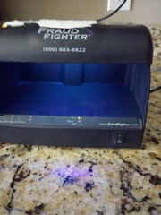 Fraud Fighter Counterfeit Detection Scanner UV-16-Uveritech Model HD4X2-120A