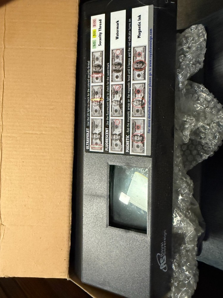 Royal Sovereign RCD-2000 Four-Way Countertop Counterfeit Detector Added Safety