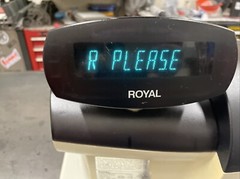 Royal Alpha 601 SC Cash Management Register Full Keys Powers Up Error Screen #1