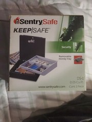 Sentrysafe KeepSafe DS-1 Portable Security Safe With Key Lock & Money Tray Black