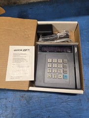 VeriFone Tranz 380 Credit Card Reader in Original Box – AC Power Supply