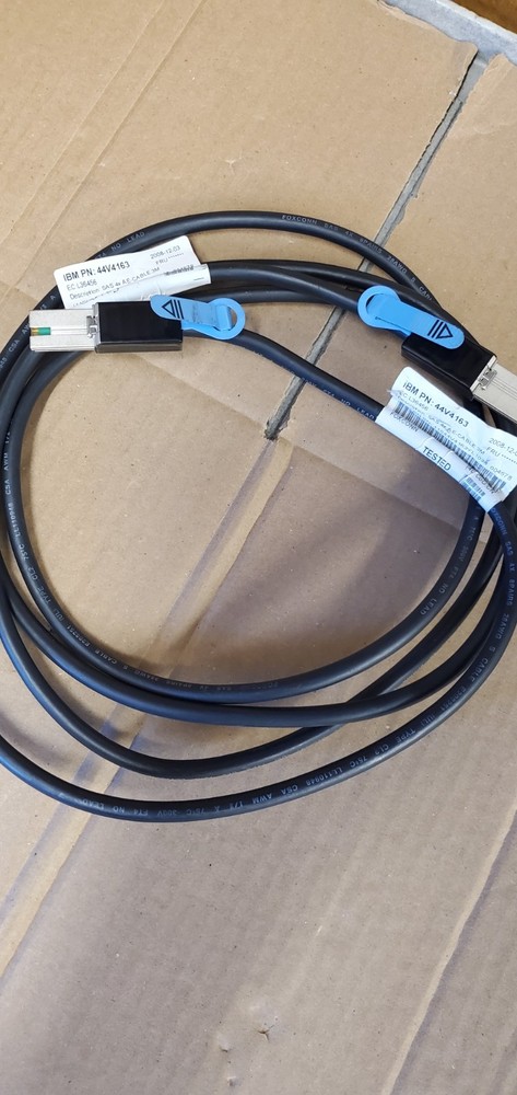 IBM 44V4163 – 3 M 6 GB/S EXTERNAL MINI SAS CABLE