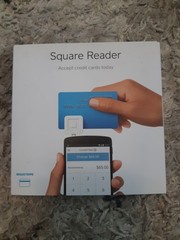 Square A-PKG-0206-01 Credit Debit Card Reader-White for Apple iPhone and Android