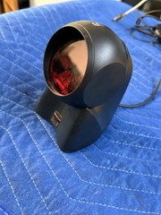 Honeywell Orbit MS7120 Portable Barcode Reader Scanner w/cord and USB cable