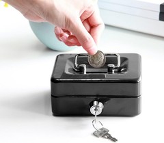 Elegant Small Cash Box with Lock – Stylish Metal Coin Bank for Home & Office