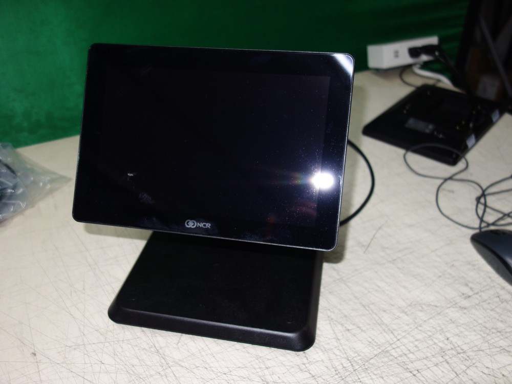 NCR CX7 RealPOS XL10W Display 5910-3310-9090 10.1″ On Stand