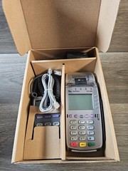 Verifone VX520 Credit Card Reader With 1000 SE Pin Pad