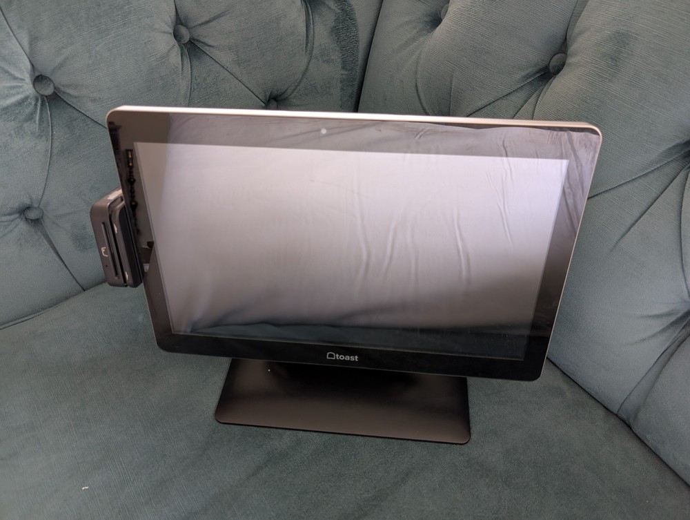 ELO 15″ Display Touchscreen TOAST ESY15i1-20WB W/ Stand and Power Supply
