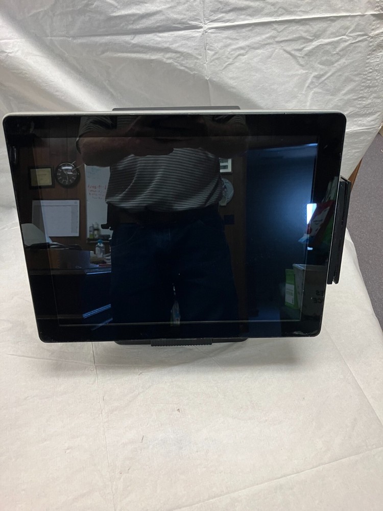 INFOR T2 Terminal Touchscreen Pos 4GB RAM 60GB HD, 15″ , POWERS ON, FOR PARTS