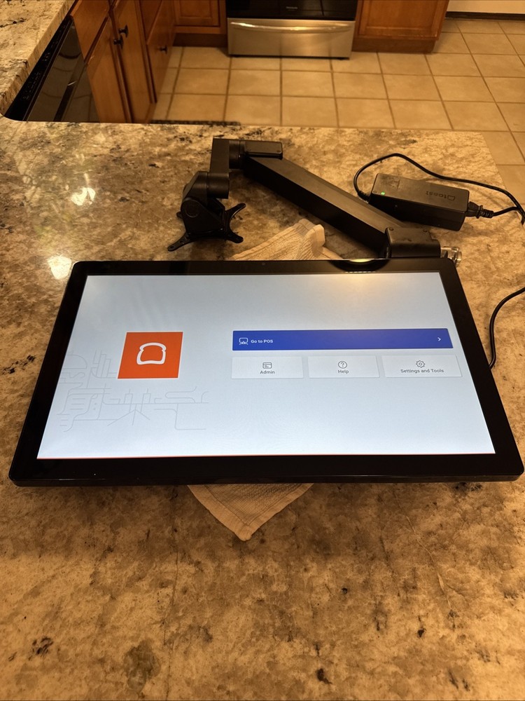 22″ Toast Flex POS Kitchen Display Touch Screen Monitor w/ Wall Mount – TT500