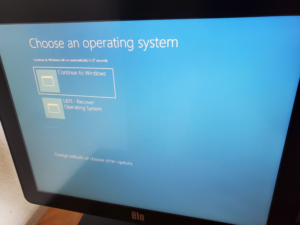 EloPOS 15″ E931896 AiO POS Computer – Win10 / Core i3 / 4GB RAM / 128GB M.2 SSD