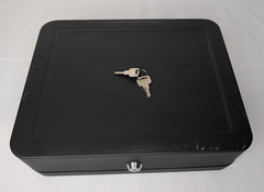 Large Lockable Cash Box with Money Tray & Key, Black, 11.8×9.45×3.54