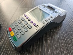 Verifone VX520 Credit Card Terminal all cables included excellent condition