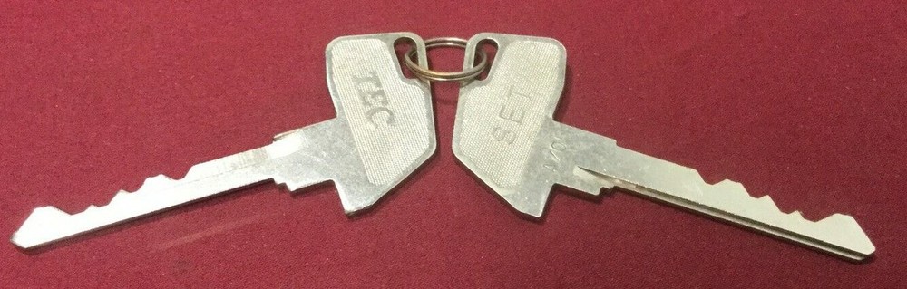TEC brand Toshiba Cash Register Keys, Set of 2 – Locksmith