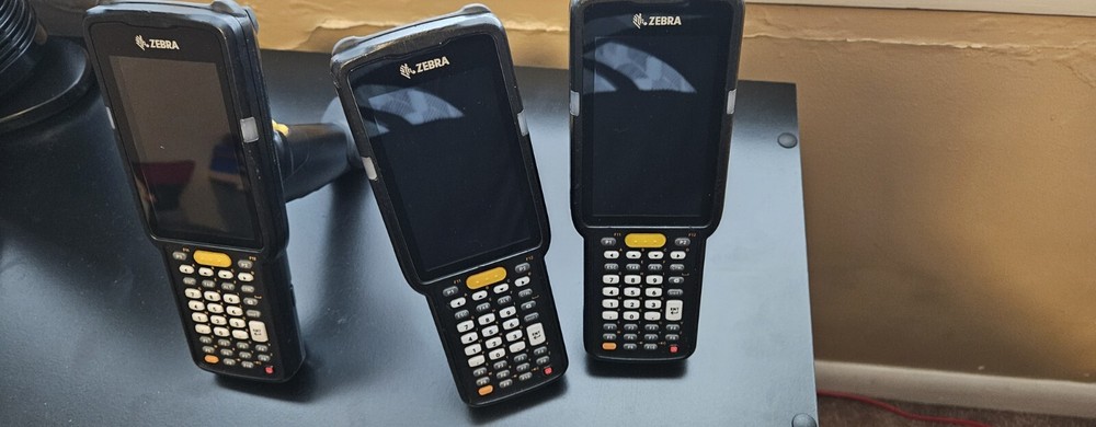 Zebra MC3300 Mobile Computer Barcode Scanner – MC330K-GI3HA3US