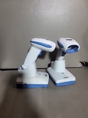 LOT OF 2 Motorola Symbol Wireless Scanner DS6878- w/ Cradle -no Cord Untested