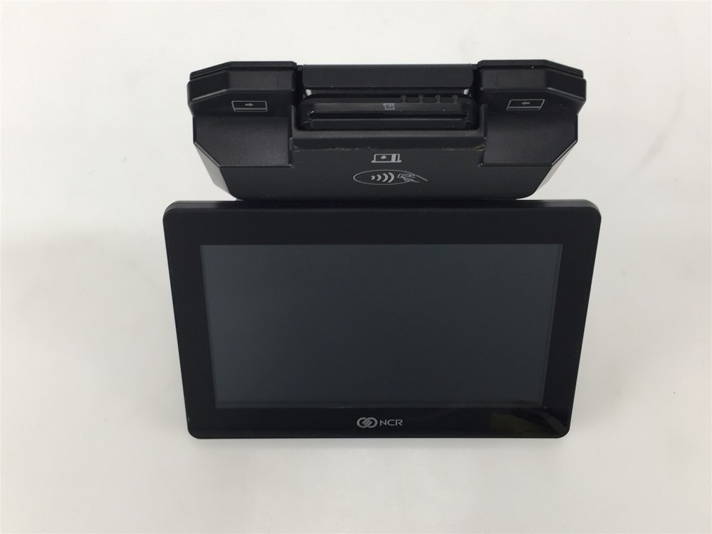 NCR HSR XL7 Customer Display 7″ PCAP Touch USB-C 5907-5310-0002 w/Card Reader