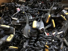 LARGE LOT MOTOROLA SIGNAL WT4090 PCS WITH FINGER SCANNERS AND CHARGERS UNTESTED