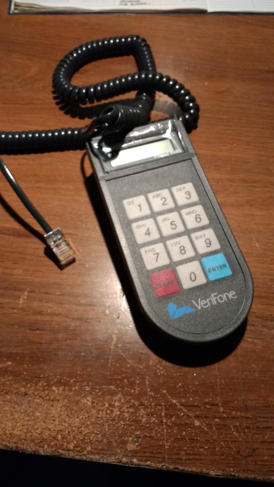 Verifone Pinpad 1000 w/ RJ11 Cable