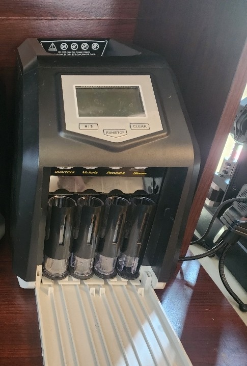 Royal Sovereign Digital 4-Row Electric Coin Sorter – Black