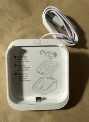 Square Bluetooth Card Reader & Charging Dock for Chip or Contactless Tap To Pay