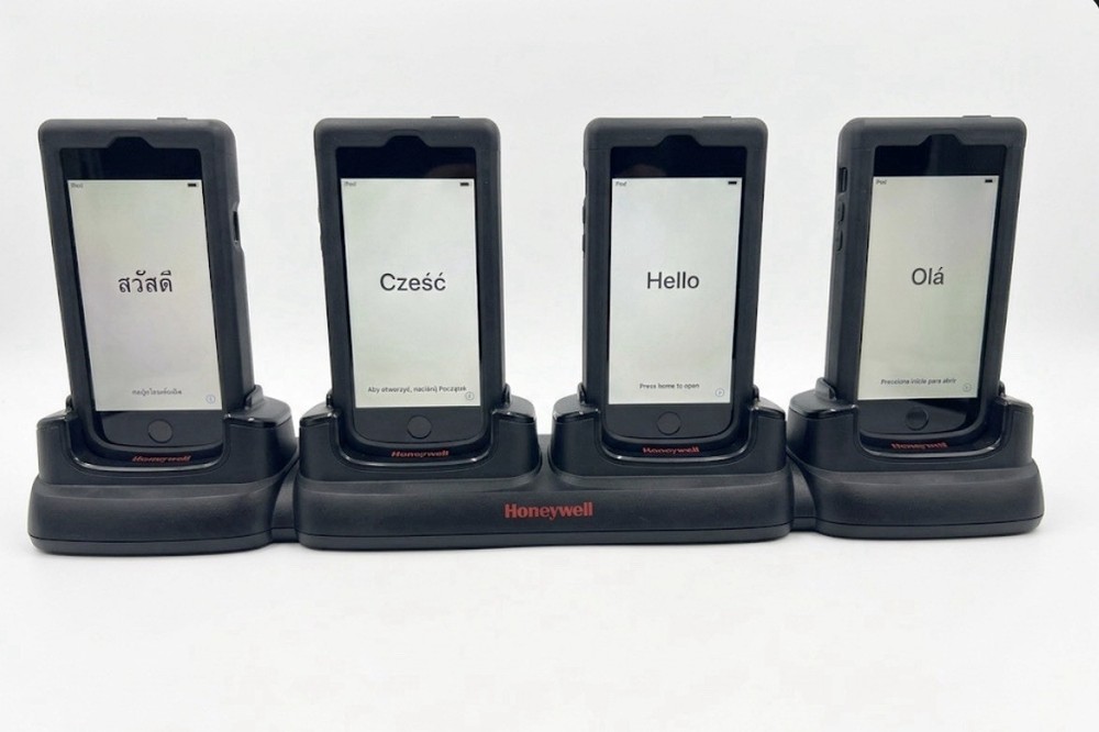 Honeywell Captuvo Chargebase SL-CB-C With 4 Sleds And 6 Gen iPods