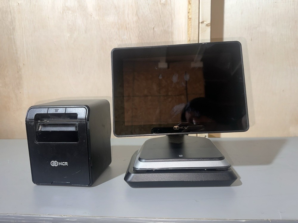 NCR PX10 POS Touchscreen Terminal 7746-1810-8801 w/ Receipt Printer Untested