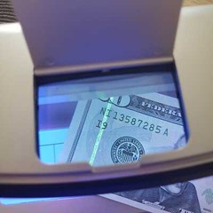 UPROMAX Portable UV LED MG MAGNIFIER Counterfeit Fake Dollar Bill Money Detector
