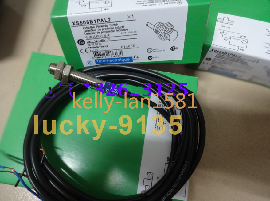 1pcs Schneider Inductive Sensors XS508B1PAL2