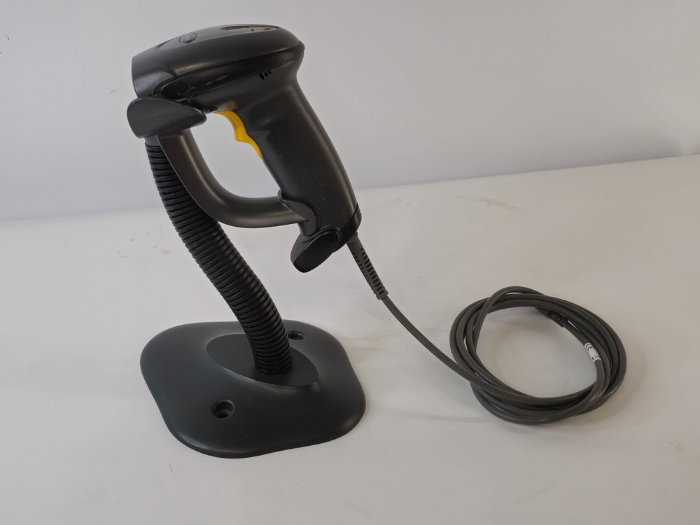 Motorola DS4208-SR00007WR Handheld USB Barcode Scanner with USB Cable 1D 2D