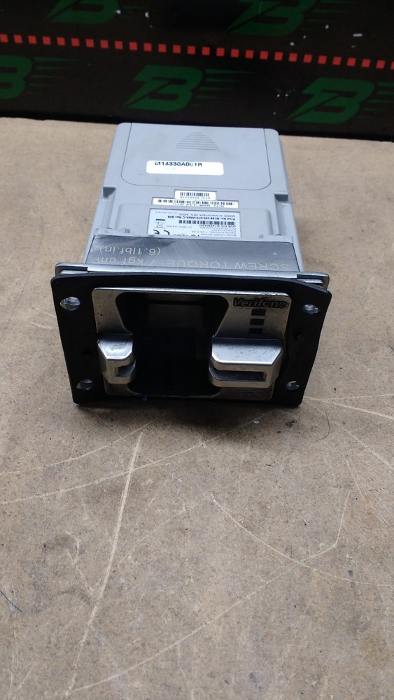 VERIFONE UX300 WPWR CREDIT CARD TERMINAL READER FOR GVR M159-300-070-WWA-C