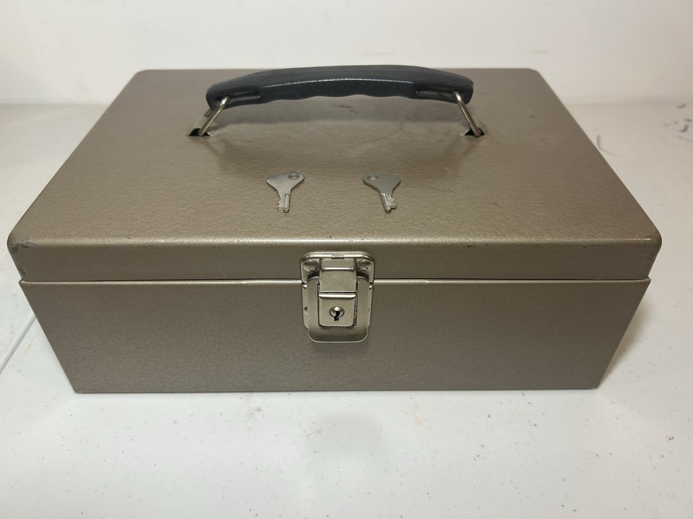 Vintage Rockaway Metal Cash Lock Box Inwood NY Excellent Condition 2 Keys Works