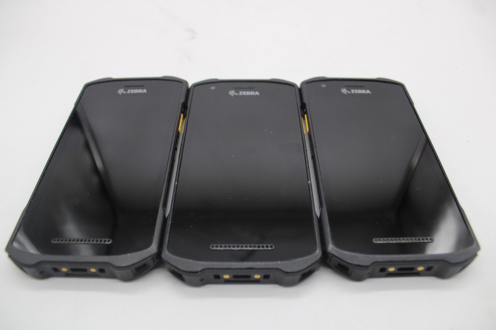 LOT OF 3 Zebra TC21 TC210K Android 14 Non-GMS Mobile Computers