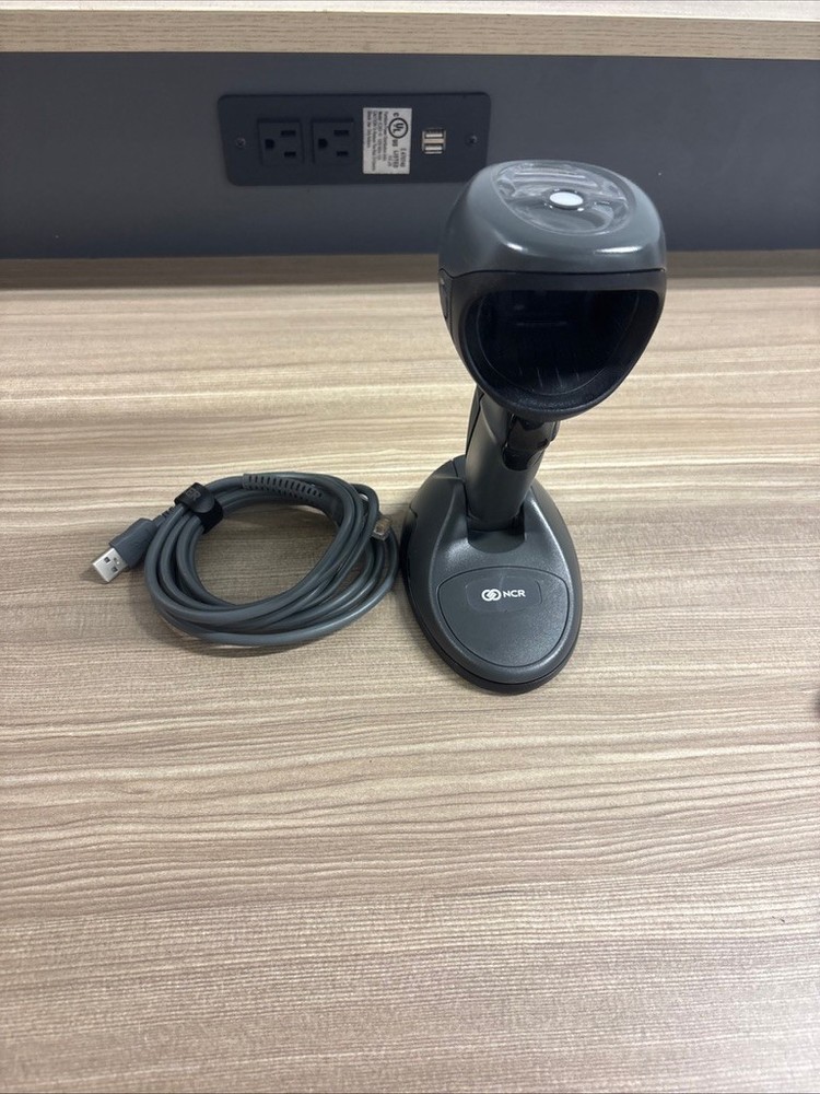 Motorola/Symbol DS9808-DL00007NNWR Barcode Scanner with Cable