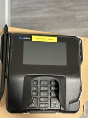 Verifone Credit Card Terminal MX915, Part Number M132-409-01, MX900-02/+Stand
