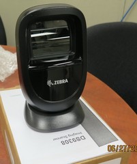 Zebra Motorola Symbol Handfree Barcode Scanner DS9308 -SR00004ZZWW w/USB Cable