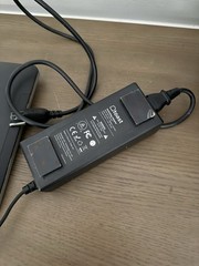 Toast Flex 14 POS TT200 w/Stand & Top-Mounted Card Reader – Tested & RESET