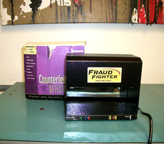 UVeritech UV16 Counterfeit Detection – Fraud Fighter Scanner Unit. Clean Unit.